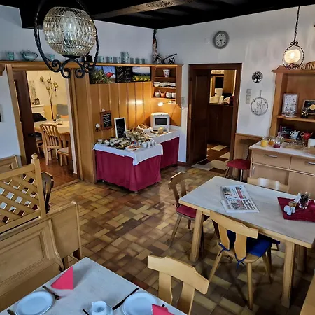 Gaestehaus Daurer Pensión Reinsberg