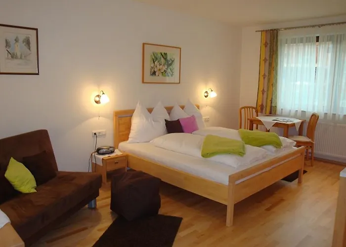 بيت ضيافة Gaestehaus Daurer